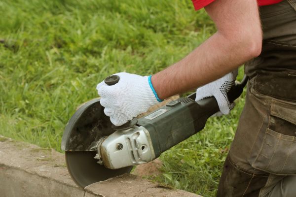Concrete Curb Sawing Service